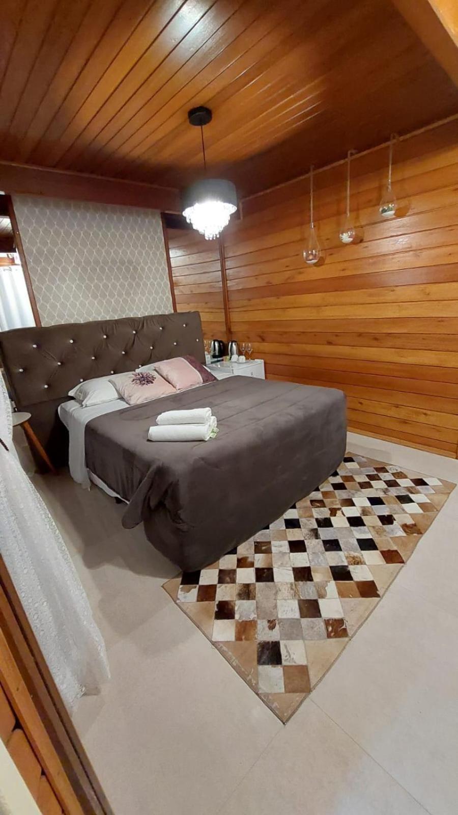 Requinte Serrano Inn *